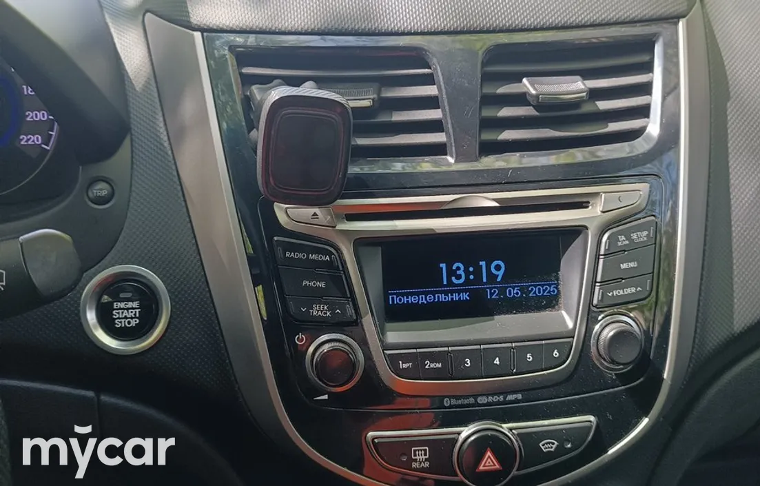 Hyundai Accent 2014