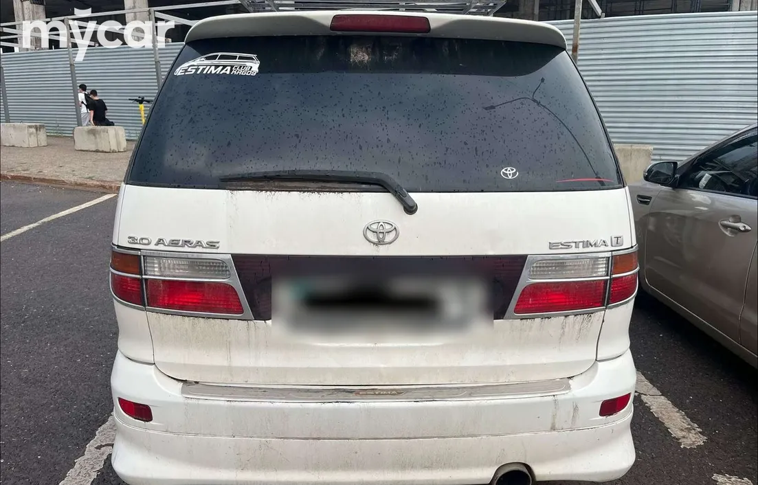 Toyota Estima 2001