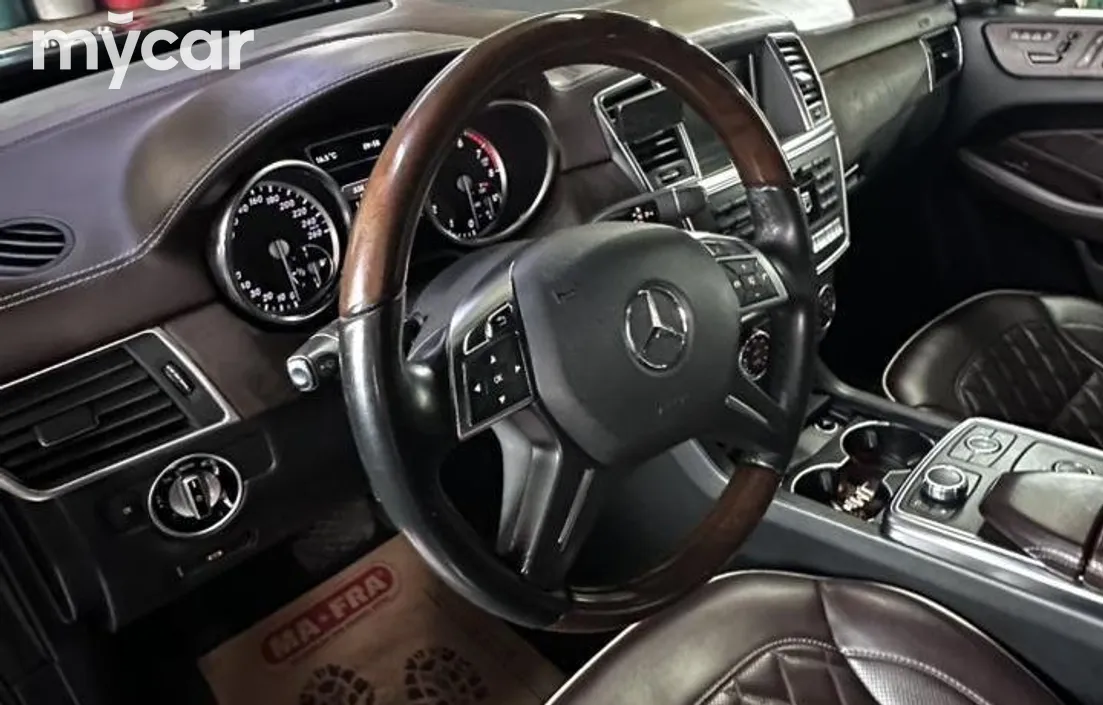 Mercedes-Benz M-Класс 2013