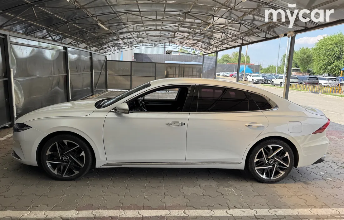 Hyundai Grandeur 2021