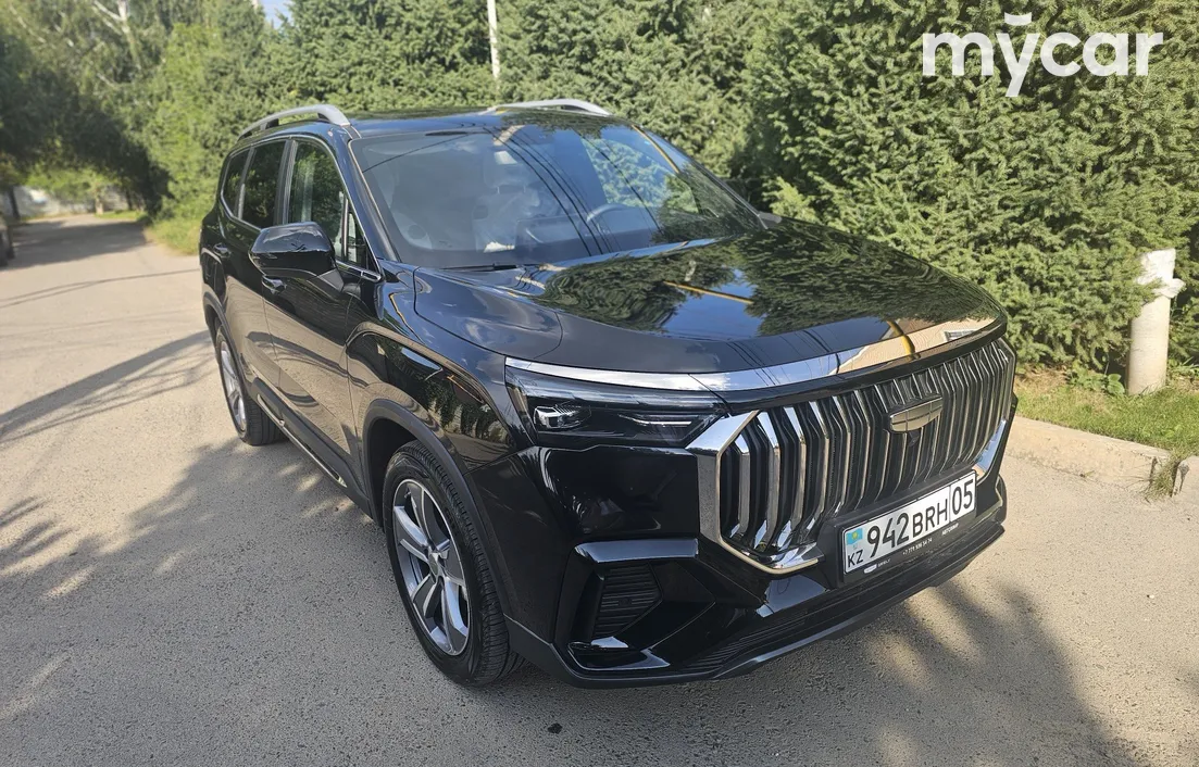 Geely Okavango 2025