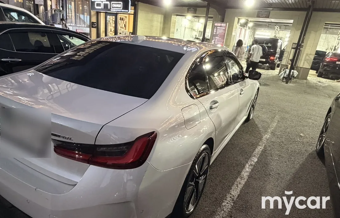 BMW i3 2023