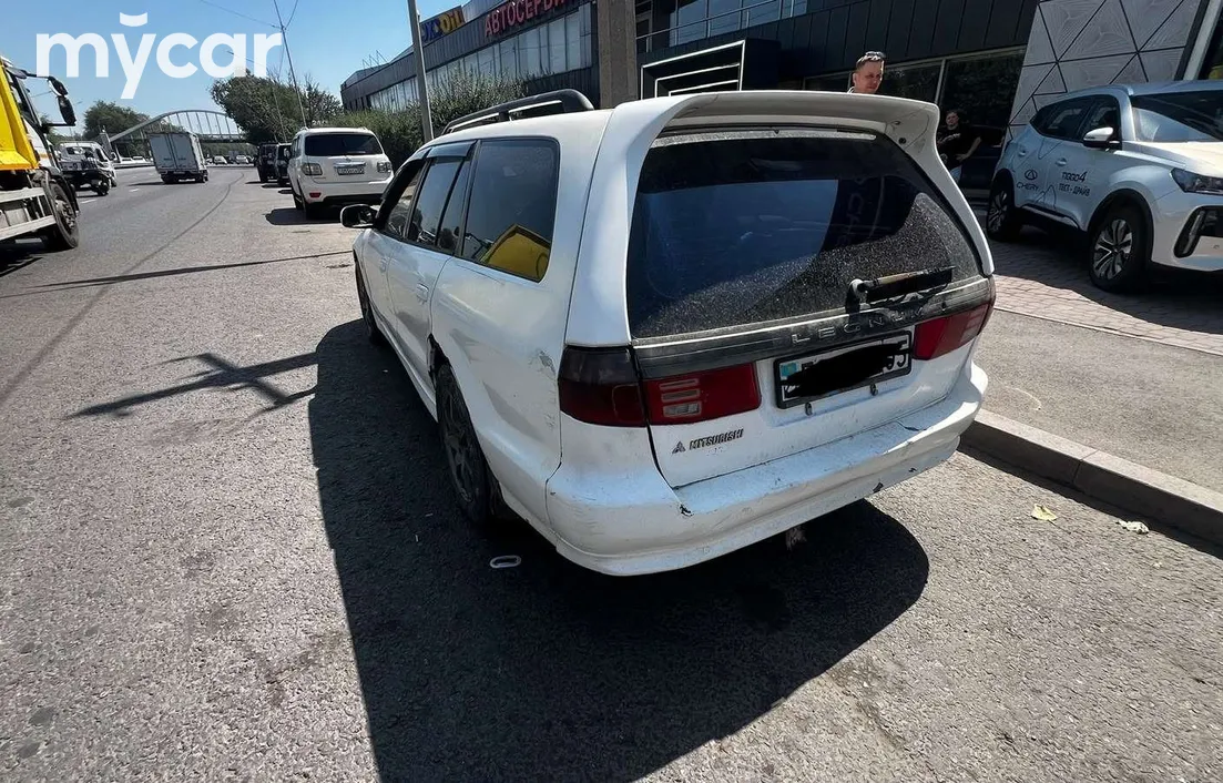 Mitsubishi Legnum 1998