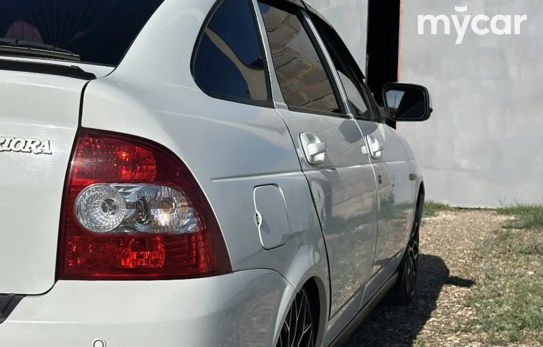 LADA Priora 2012