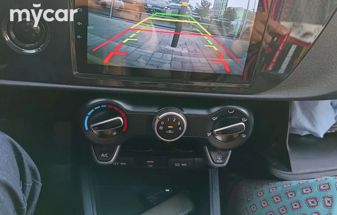 Kia Rio 2021