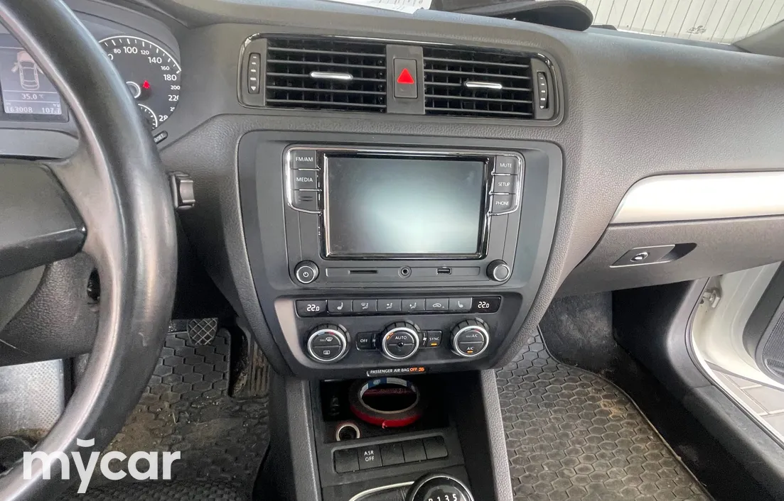 Volkswagen Jetta 2013