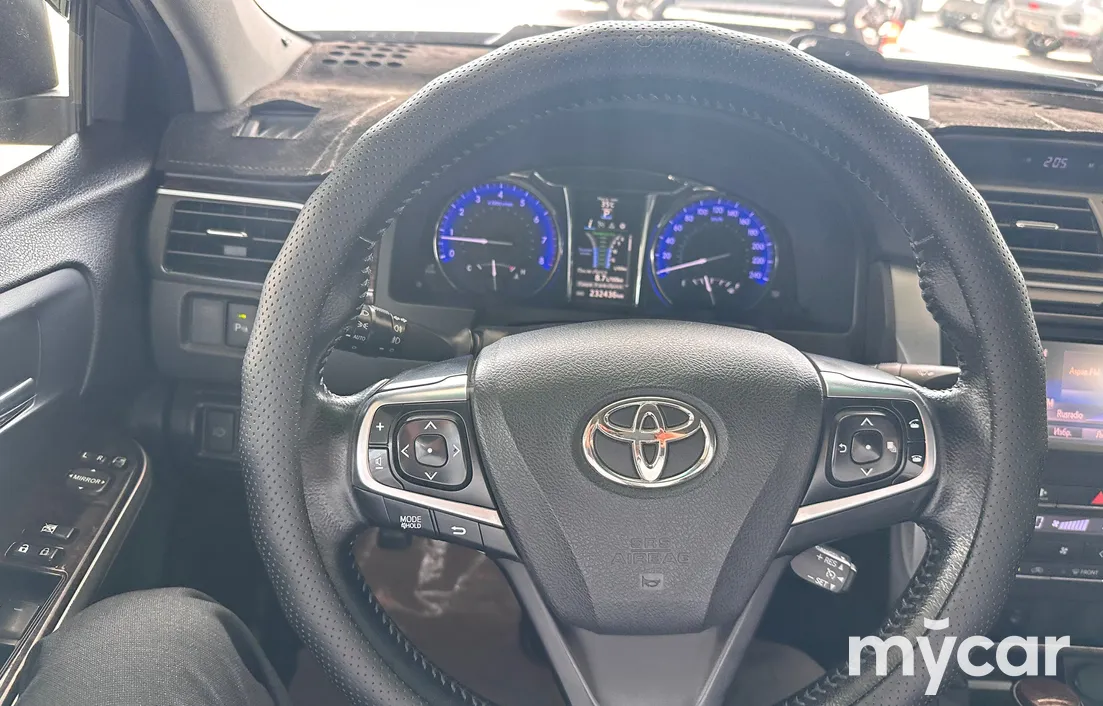 Toyota Camry 2014