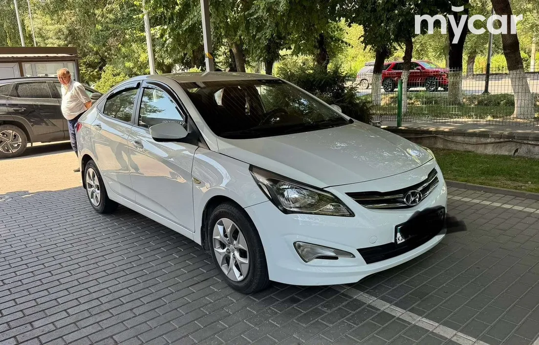 Hyundai Accent 2015