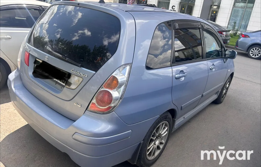 Suzuki Liana 2005