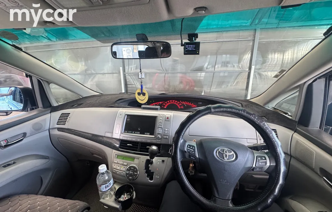 Toyota Estima 2006