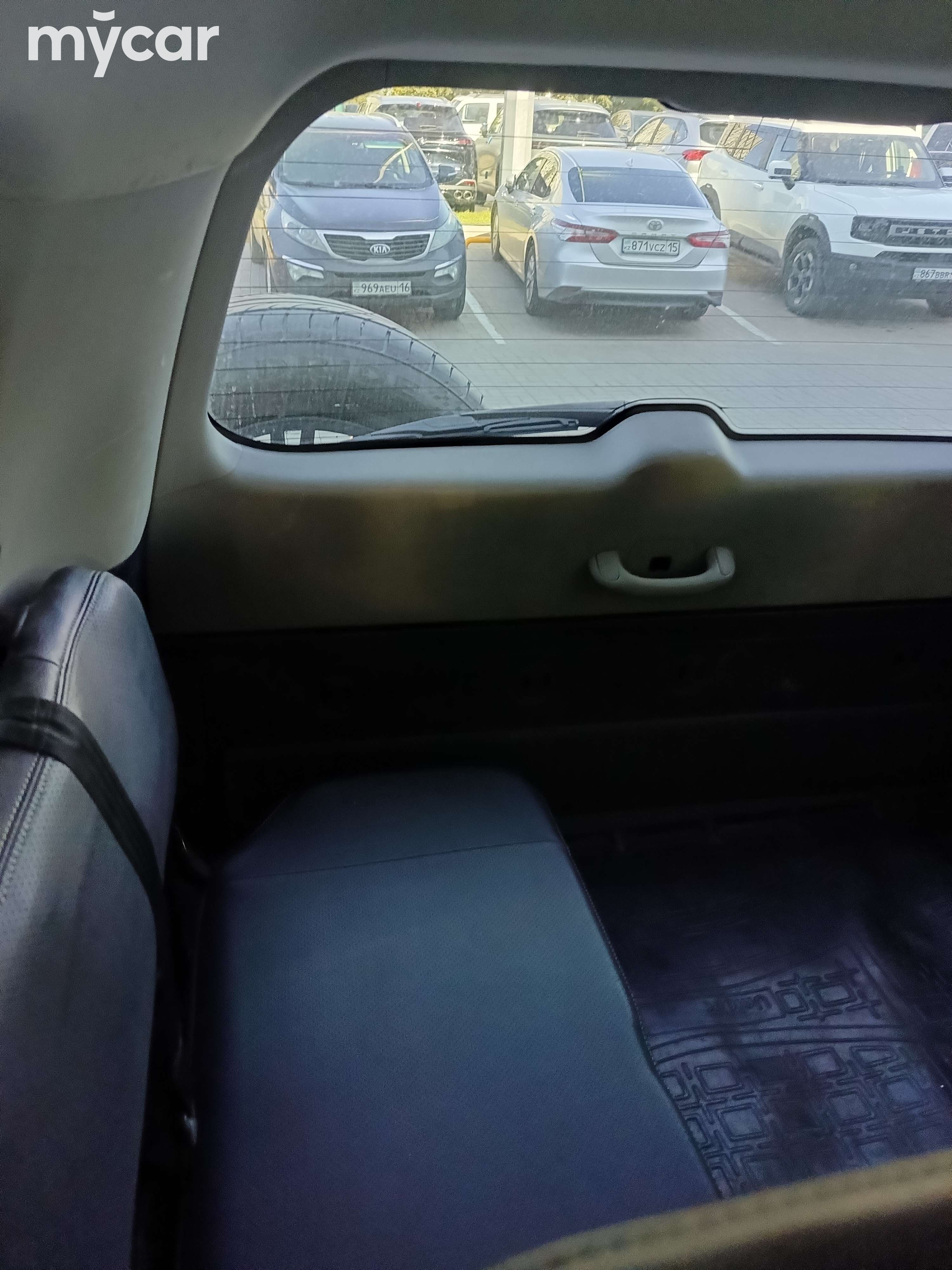 Toyota Land Cruiser 2011