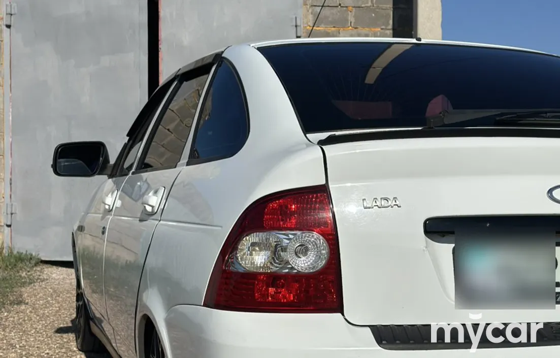 LADA Priora 2012