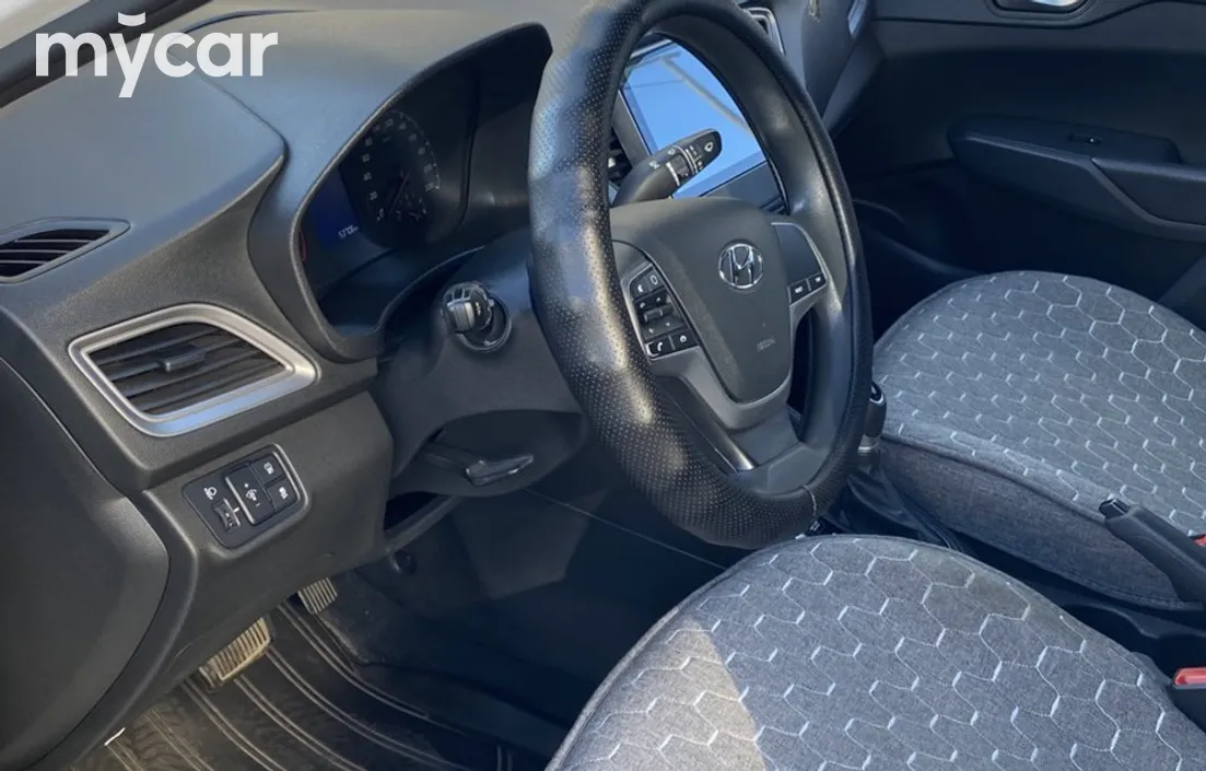 Hyundai Accent 2021