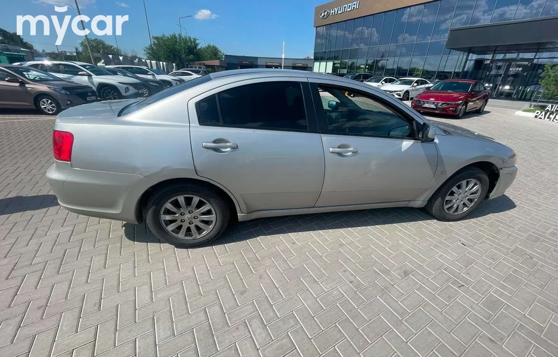 Mitsubishi Galant 2008