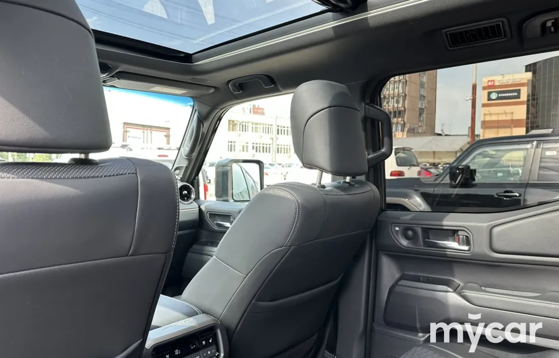Toyota Land Cruiser Prado 2025