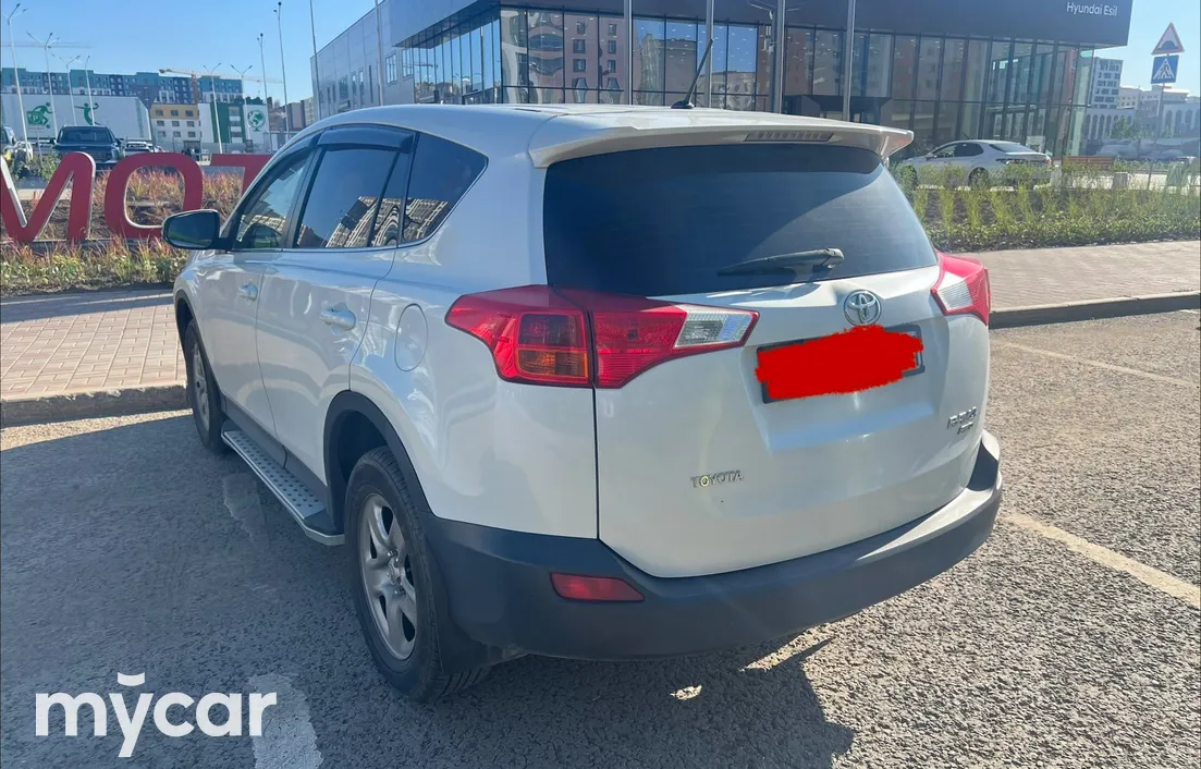 Toyota RAV4 2014