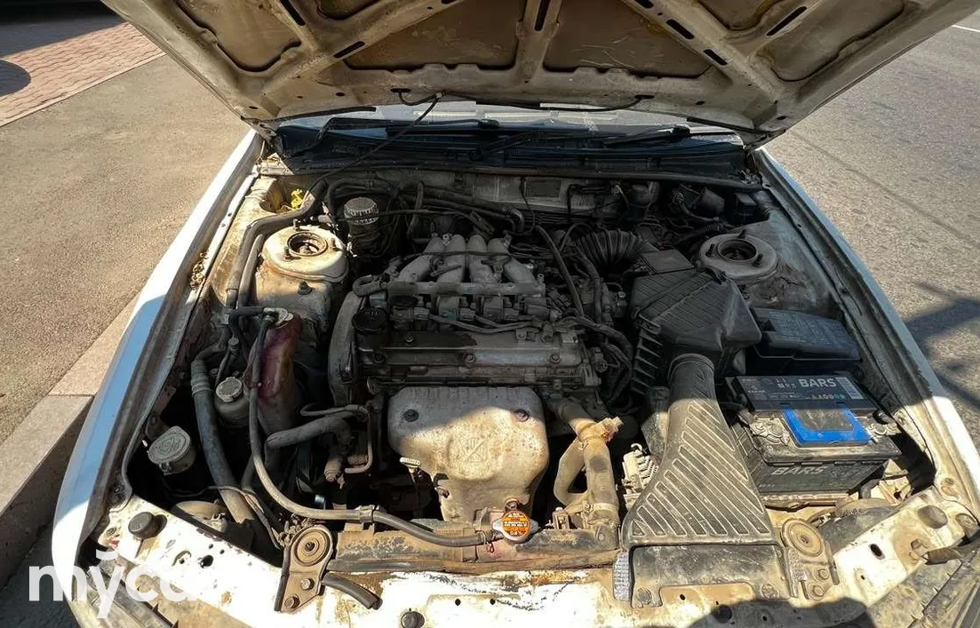 Mitsubishi Legnum 1998