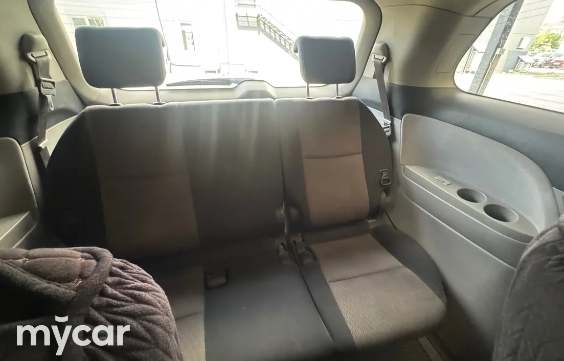 Toyota Estima 2006