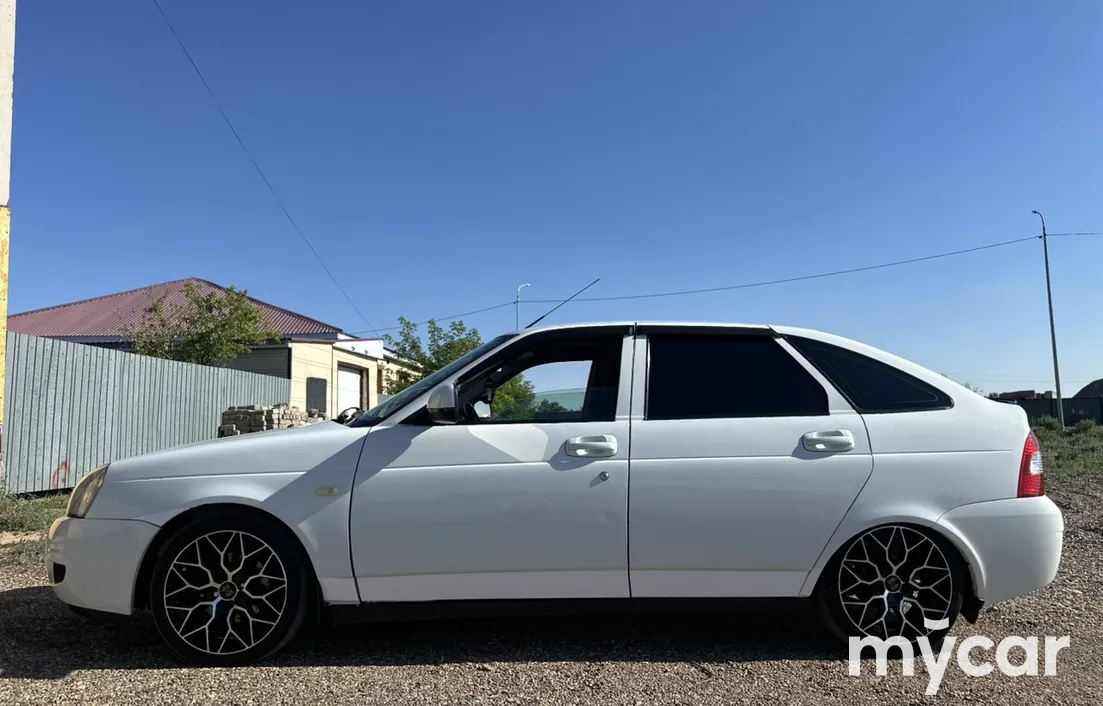 LADA Priora 2012