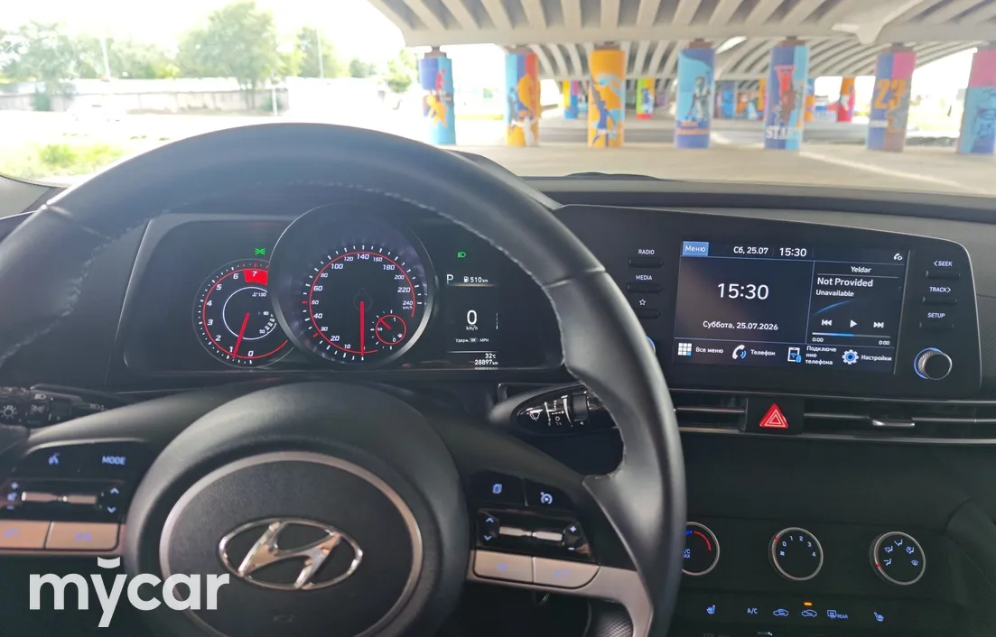 Hyundai Elantra 2022
