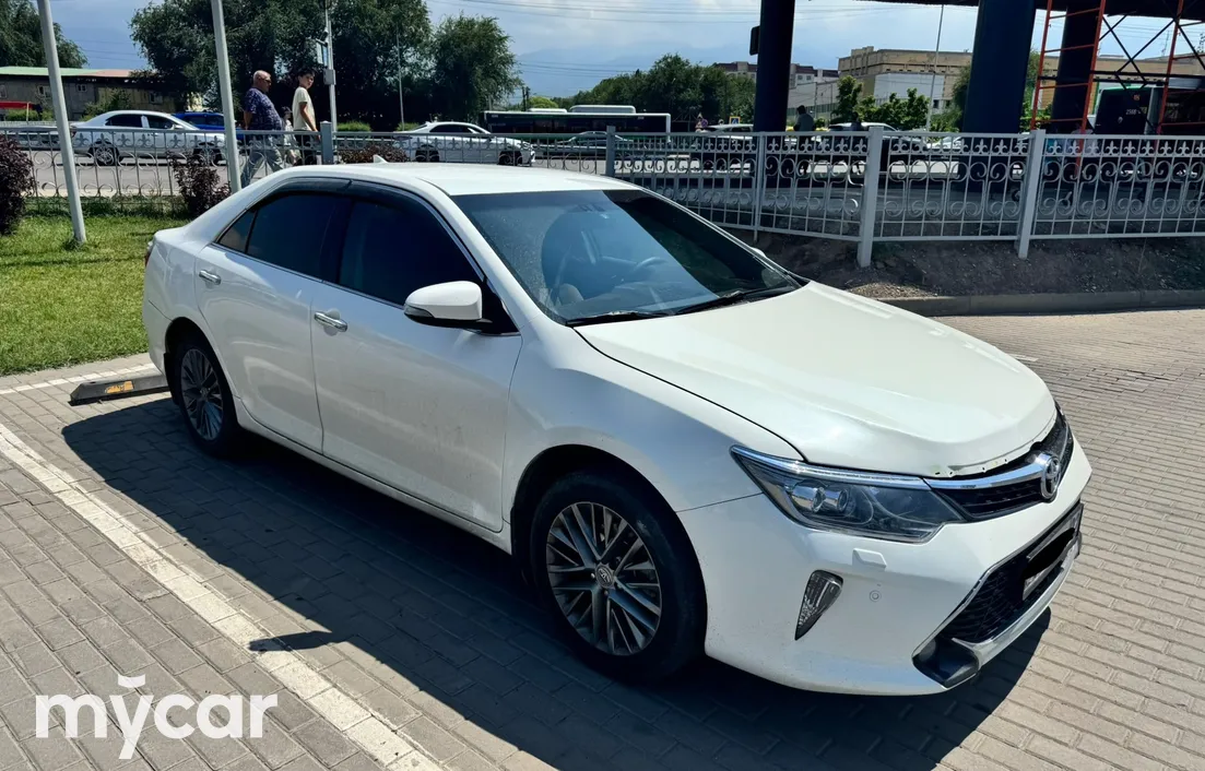 Toyota Camry 2018