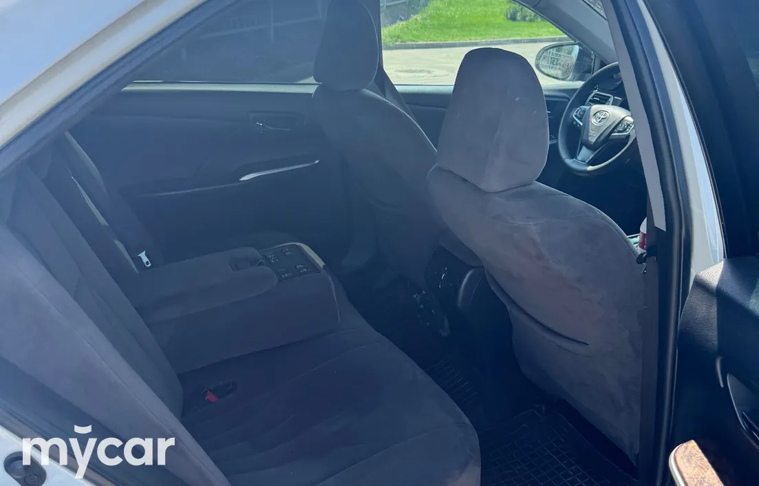 Toyota Camry 2018