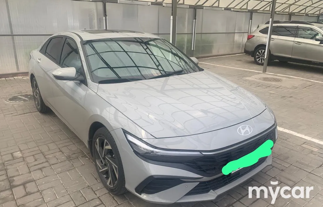 Hyundai Elantra 2024