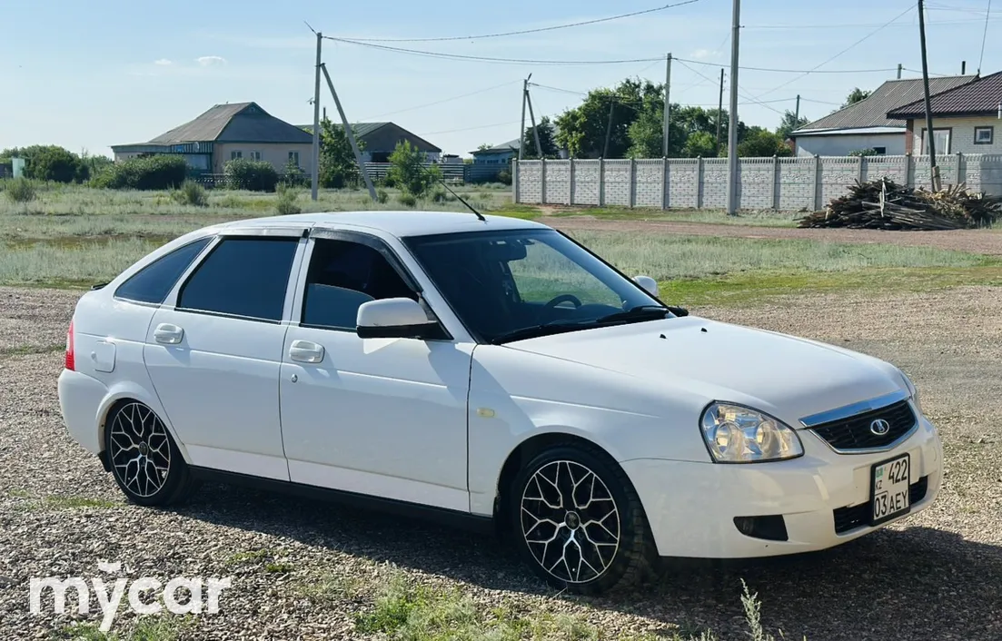 LADA Priora 2012