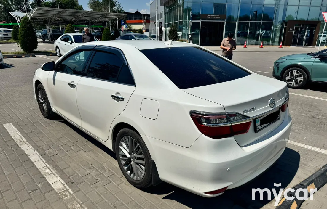 Toyota Camry 2018