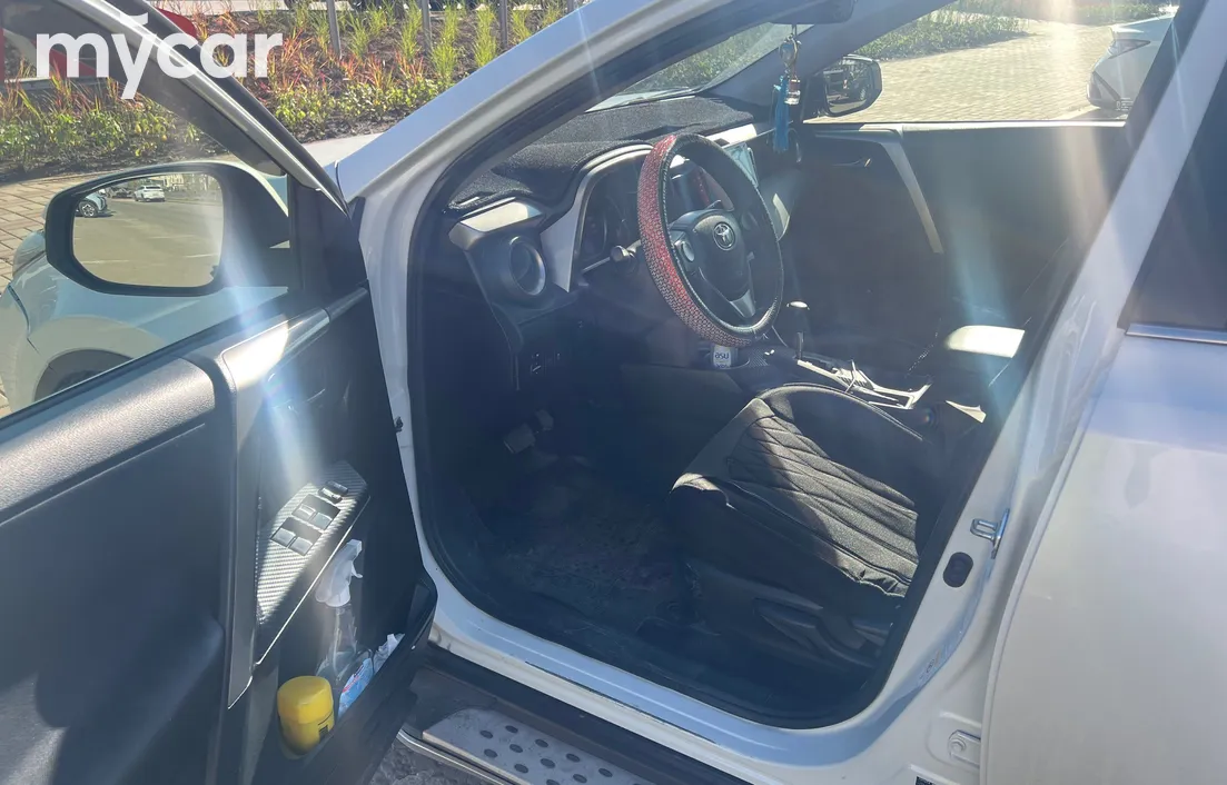 Toyota RAV4 2014