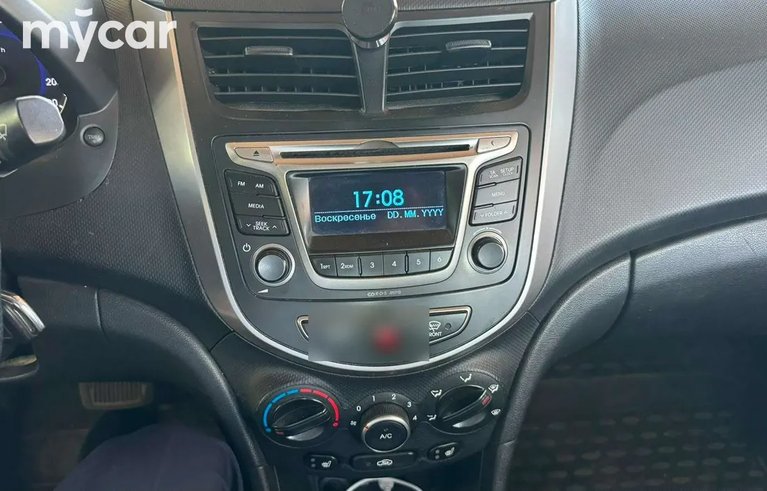 Hyundai Accent 2015