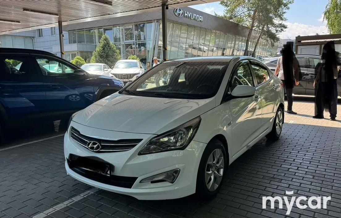 Hyundai Accent 2015