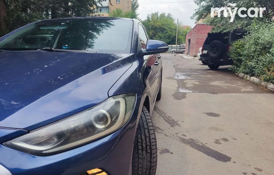 Hyundai Elantra 2018