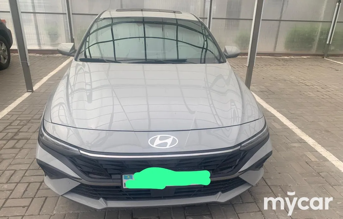 Hyundai Elantra 2024