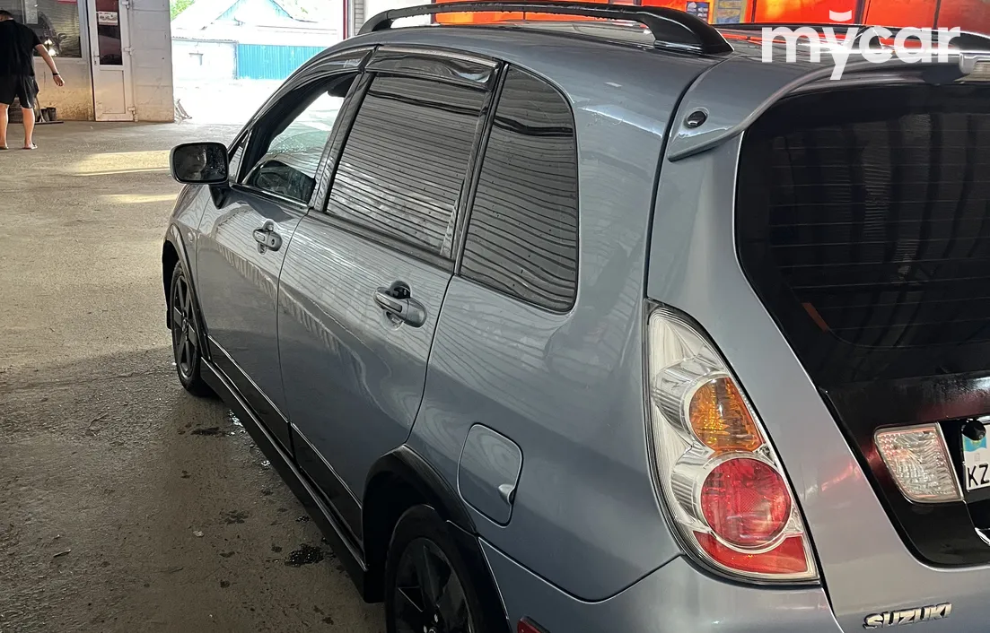 Suzuki Aerio 2005