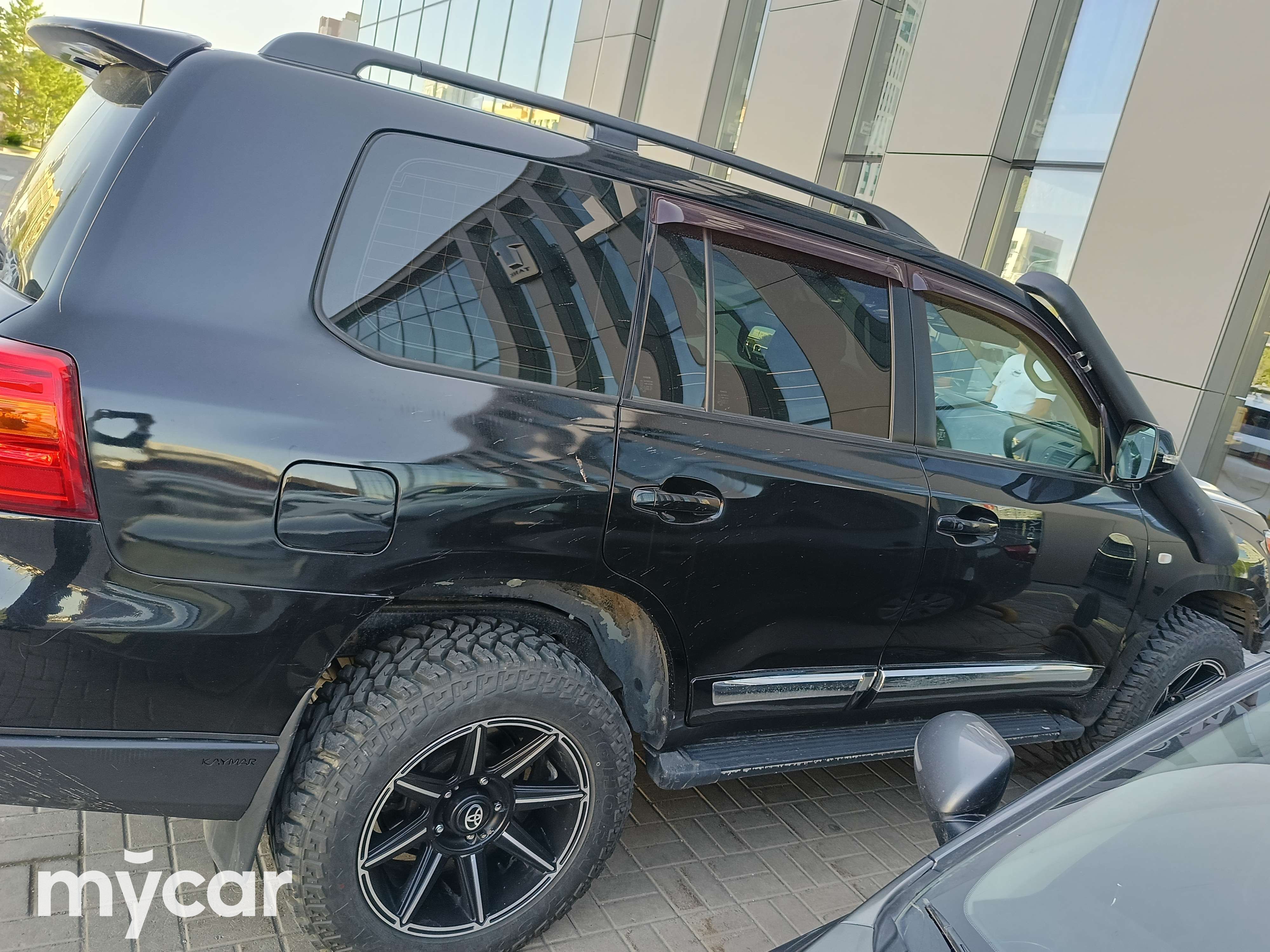Toyota Land Cruiser 2011
