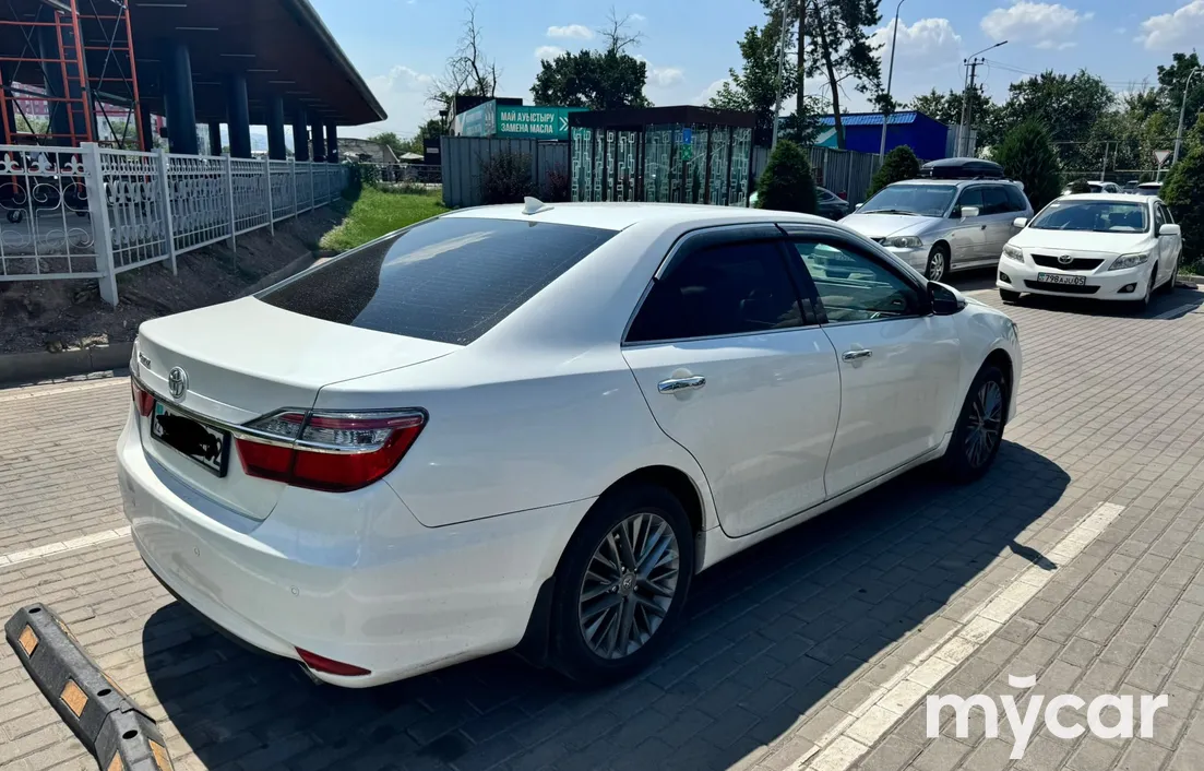Toyota Camry 2018