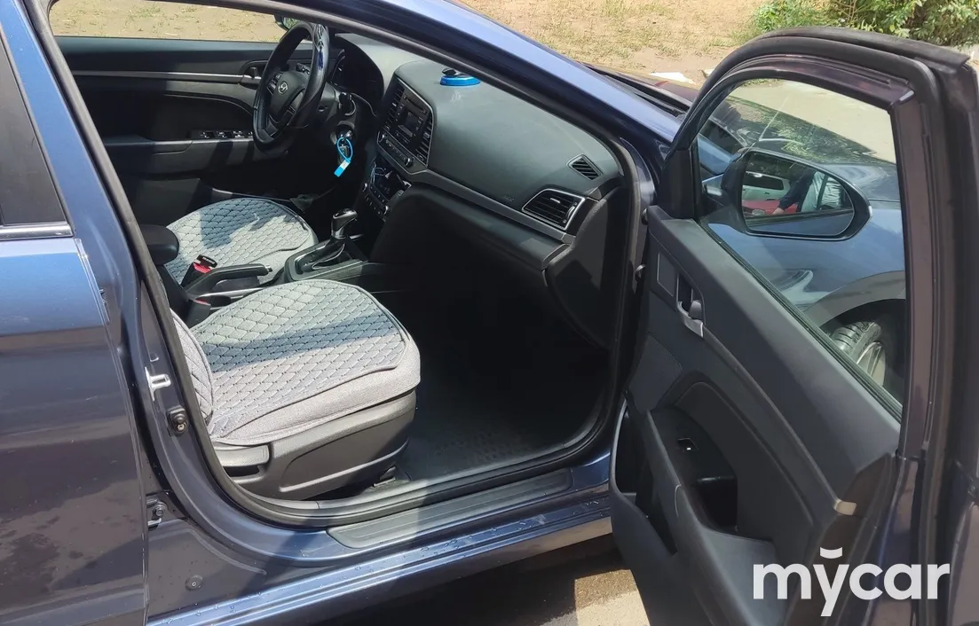 Hyundai Elantra 2018