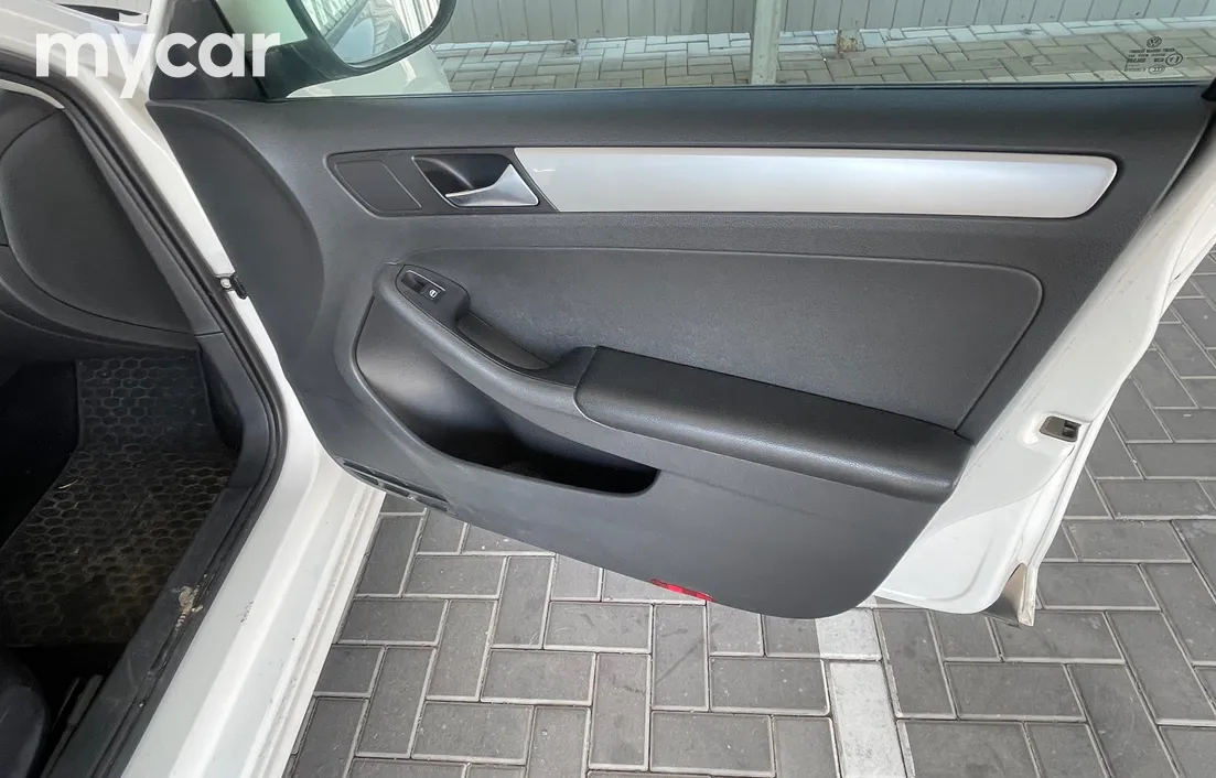 Volkswagen Jetta 2013