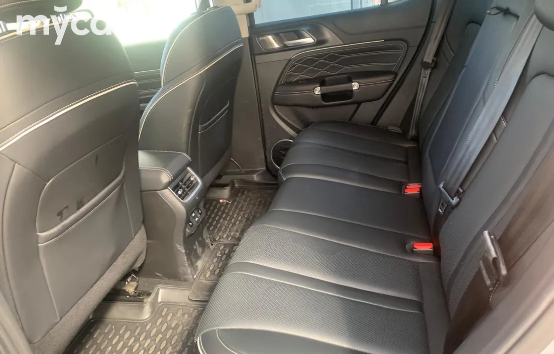 Tank 300 2025