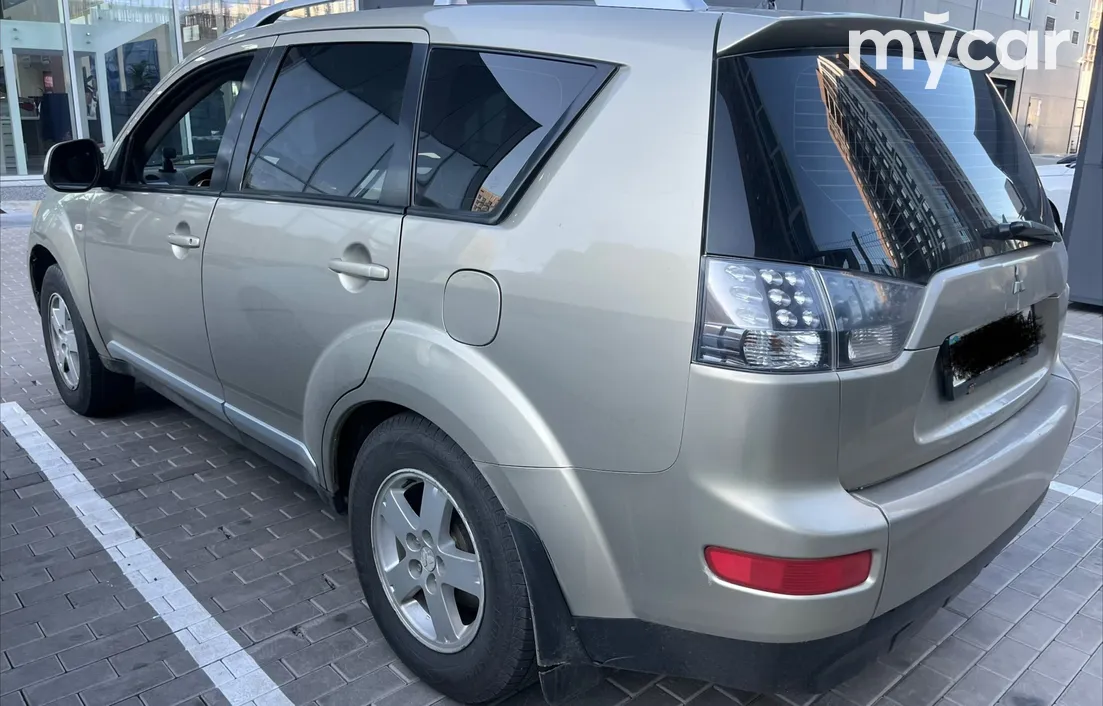 Mitsubishi Outlander 2008