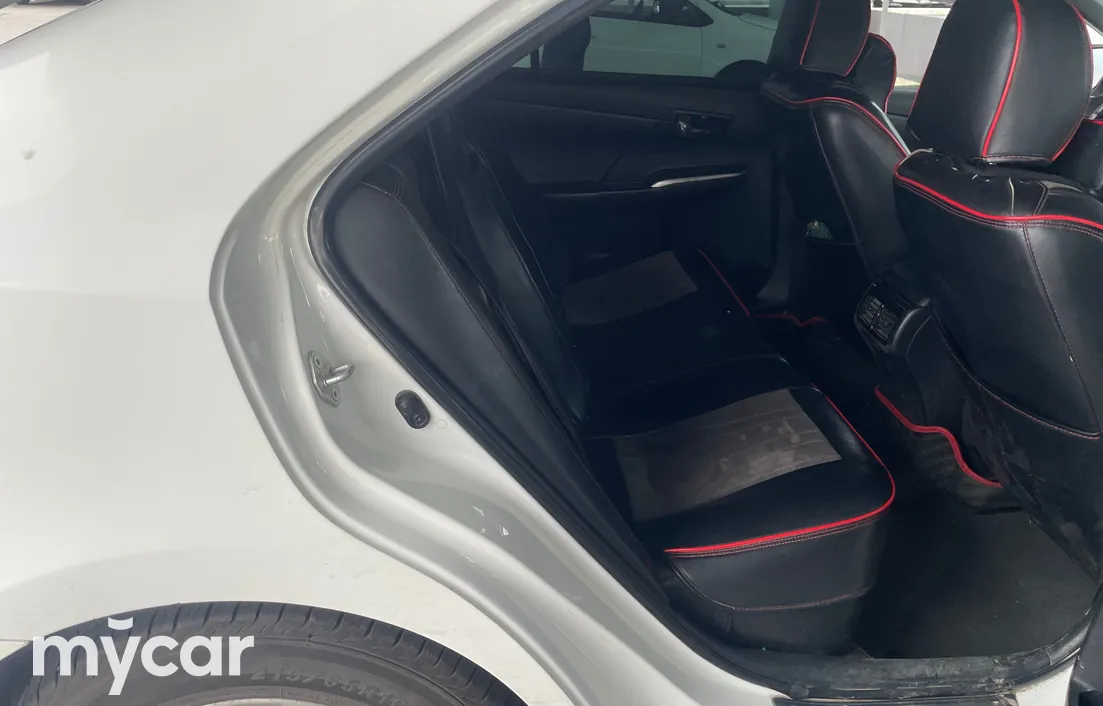 Toyota Camry 2013