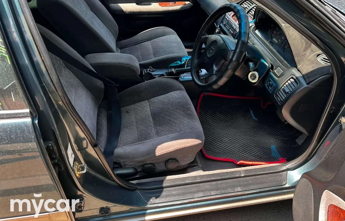 Nissan Cefiro 1997