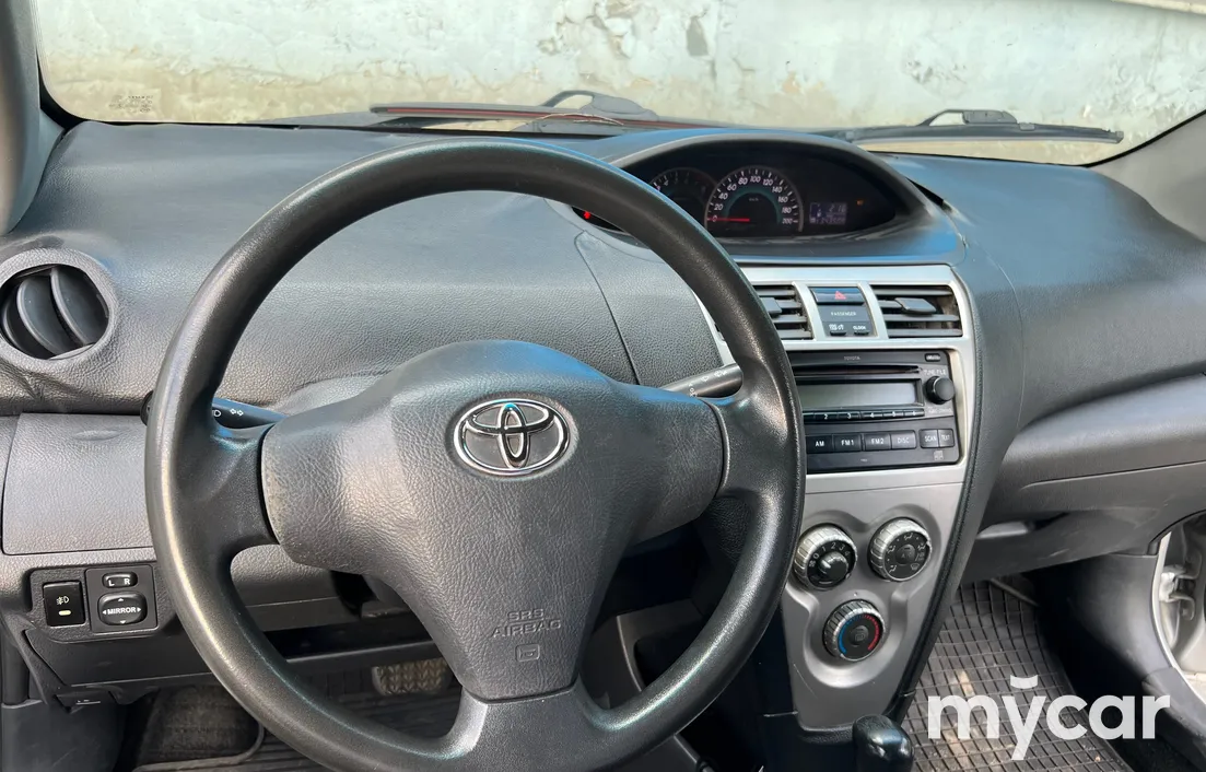 Toyota Yaris 2008