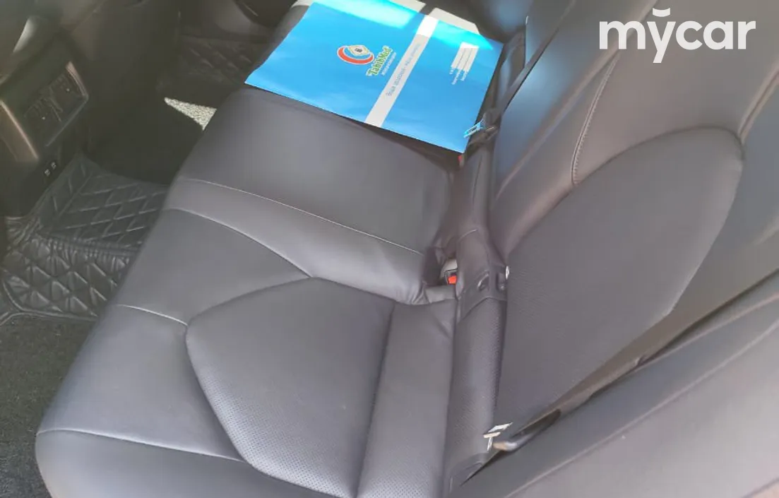 Toyota Camry 2019