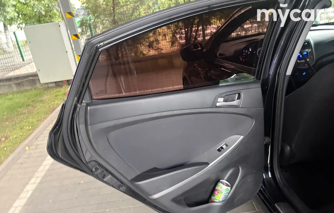 Hyundai Solaris 2015