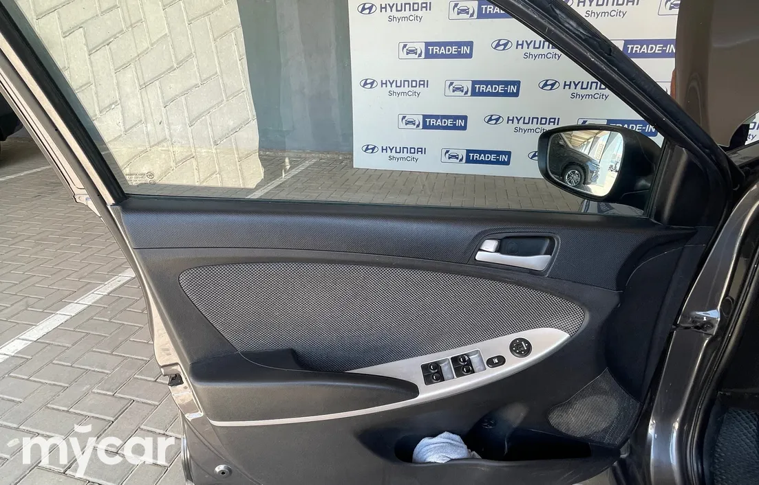 Hyundai Accent 2014