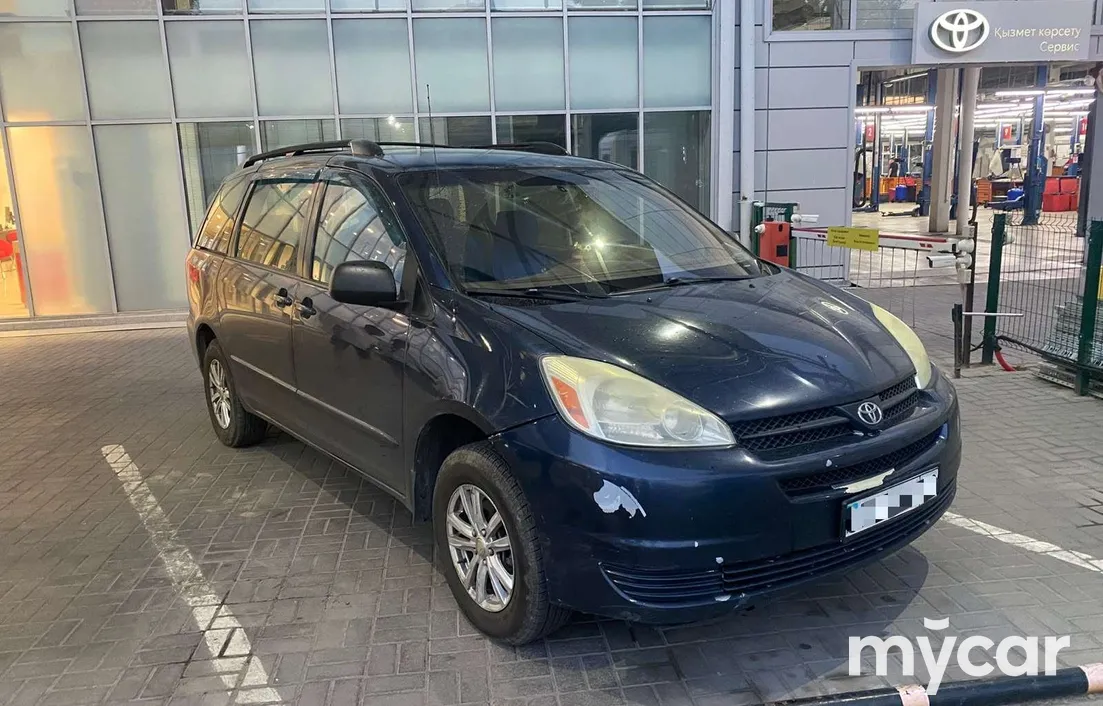 Toyota Sienna 2004