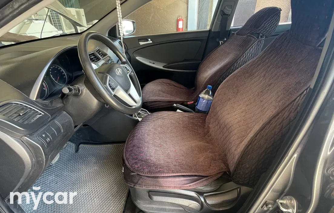 Hyundai Accent 2014