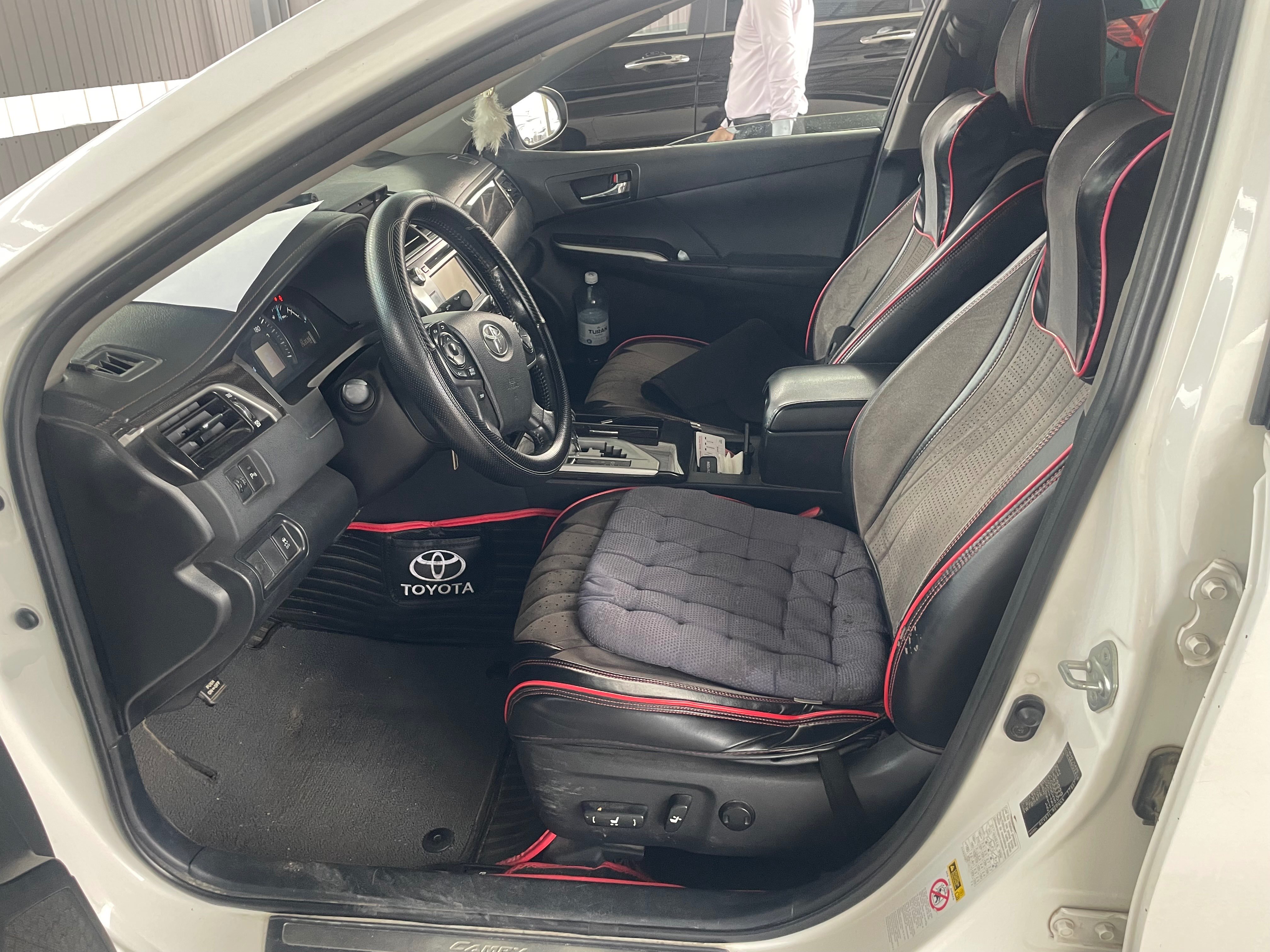 Toyota Camry 2013